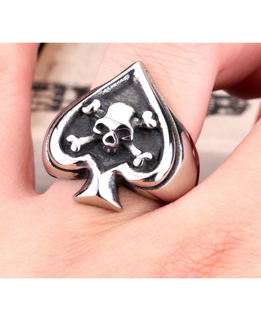RebelHeart Skull Ring