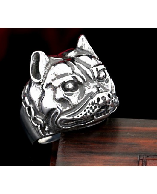 Bulldog Ring