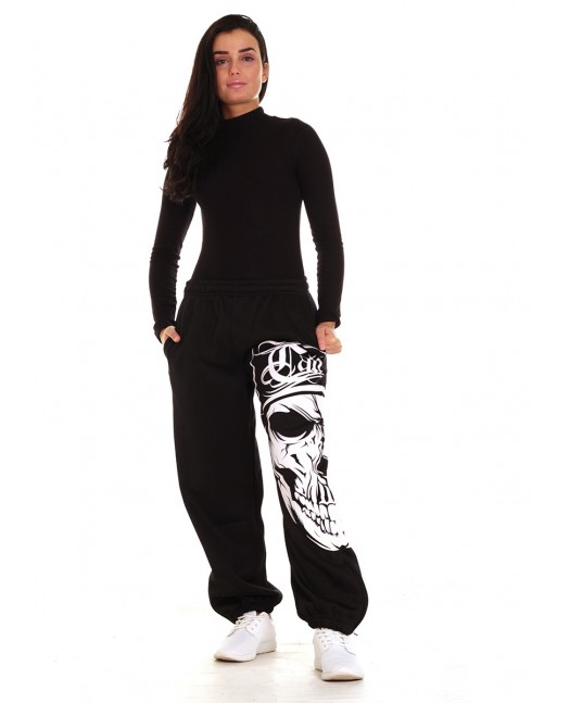 Cali Skull Sweatpants Black by BSAT