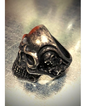 Skull Ring Darkness