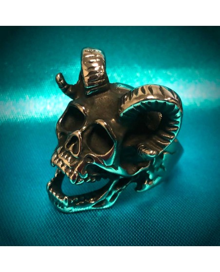 Skull Ring Ram