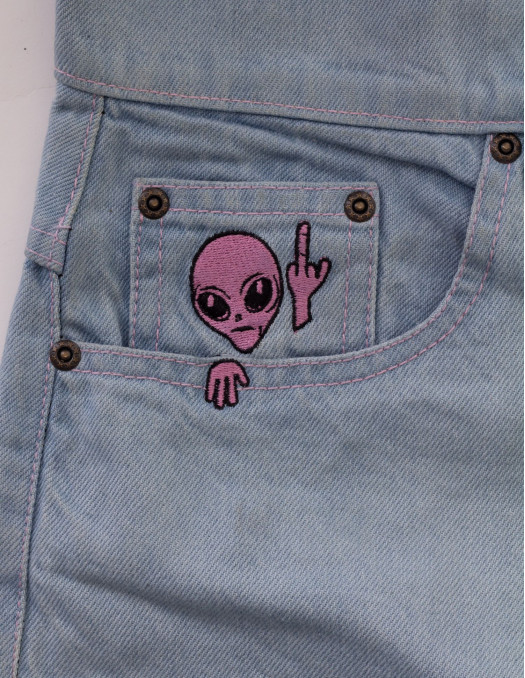 BSAT Aliens 4 Peace The Finger Sky...