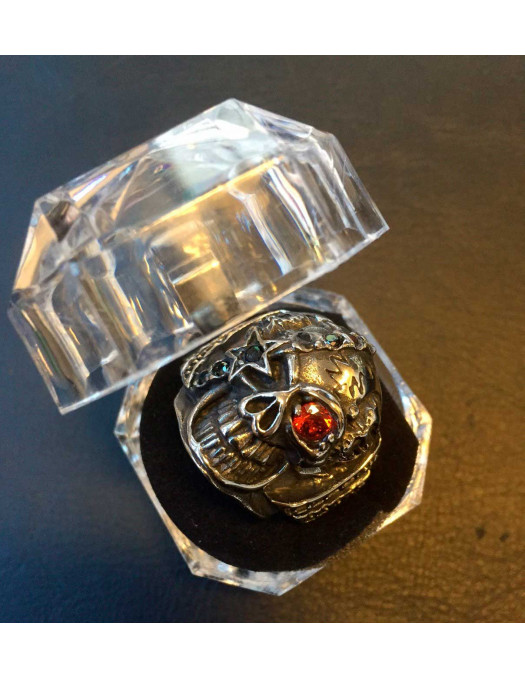 Captain Skull Ring Rød Stein