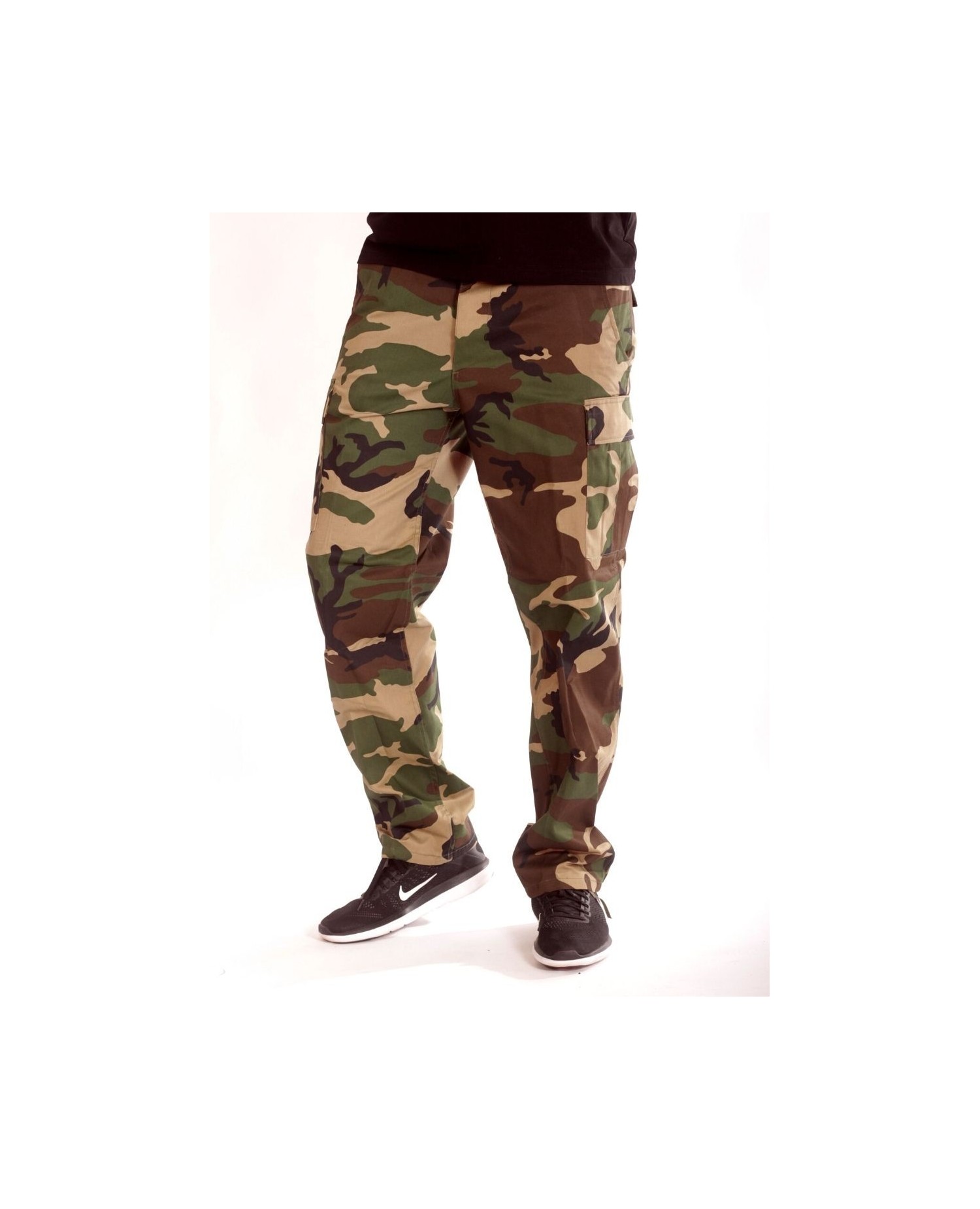 Woodland Cargo Pants Regular Fit by Tech wear
