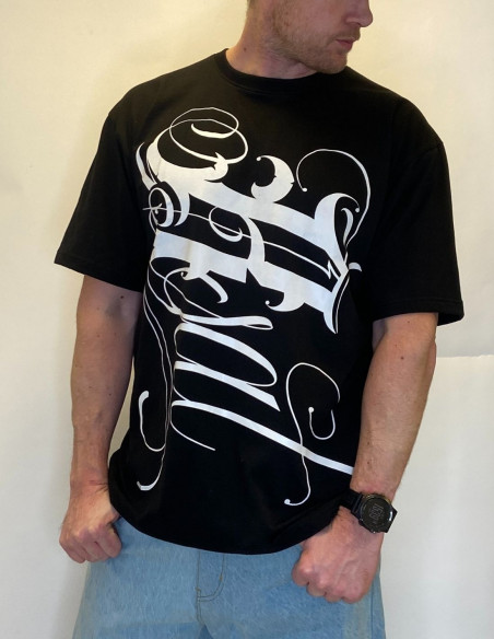 BSAT Art Script T-Shirt BlackNWhite Baggy