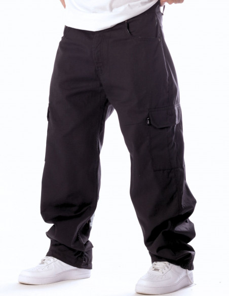 Street Famous Baggy Cargo Pants Black by BSAT